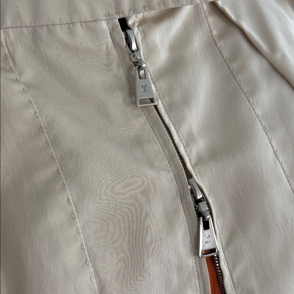 Louis Vuitton Silk Hooded Jacket - Picture 6 of 11